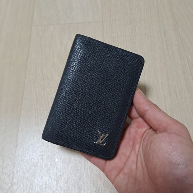 [100%/정품] 루이비통 오거나이저 타이가 카드지갑 네이비