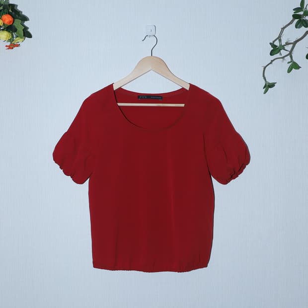 ZARA 딥 레드 퍼프 슬리브 밴딩 블라우스