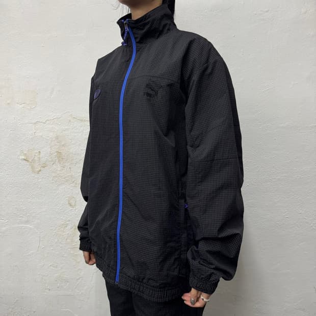 빔즈 X 퓨마(PUMA) 19fw 블랙 블루 립스톱 하이넥 윈드브레이커