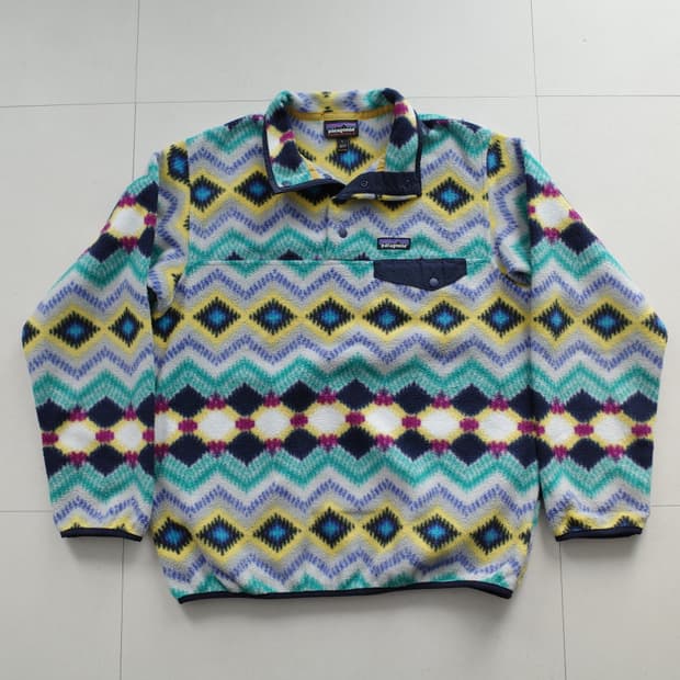 [L] 파타고니아 신칠라 스냅티 에스닉 아즈텍 패턴 플리스