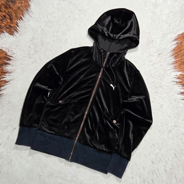 퓨마 Y2K 블랙 벨렛 슬림핏 후드집업