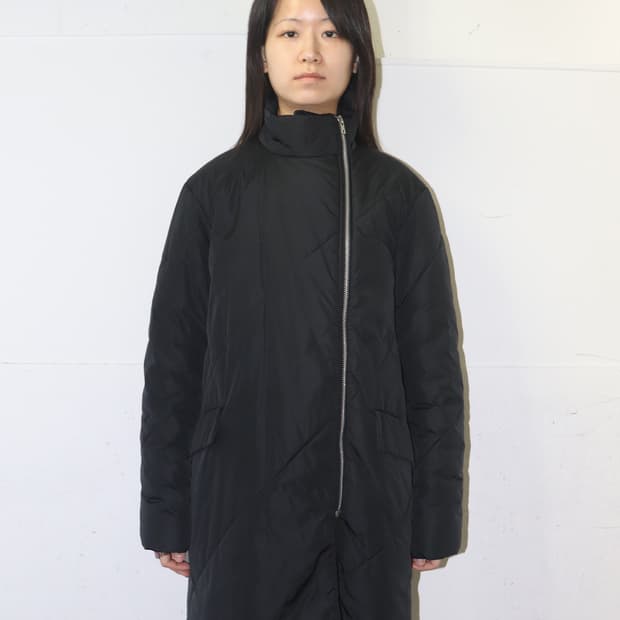 질 샌더 바이어스 라인 패디드 코트