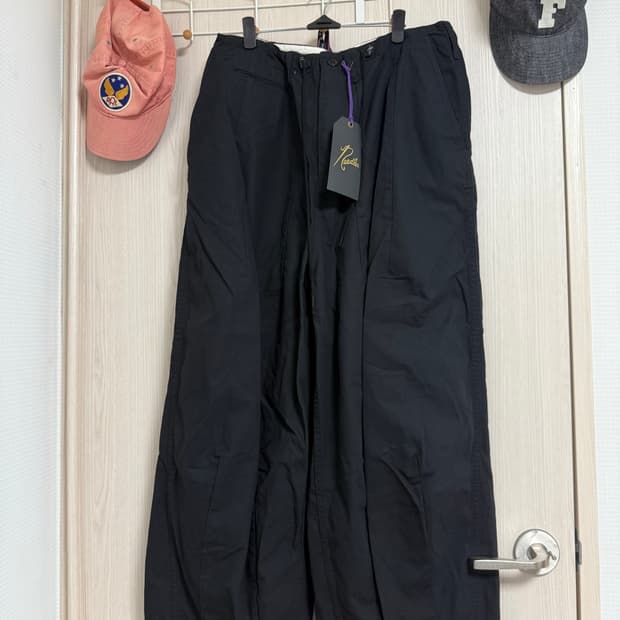 니들스 H.D. 밀리터리팬츠 블랙