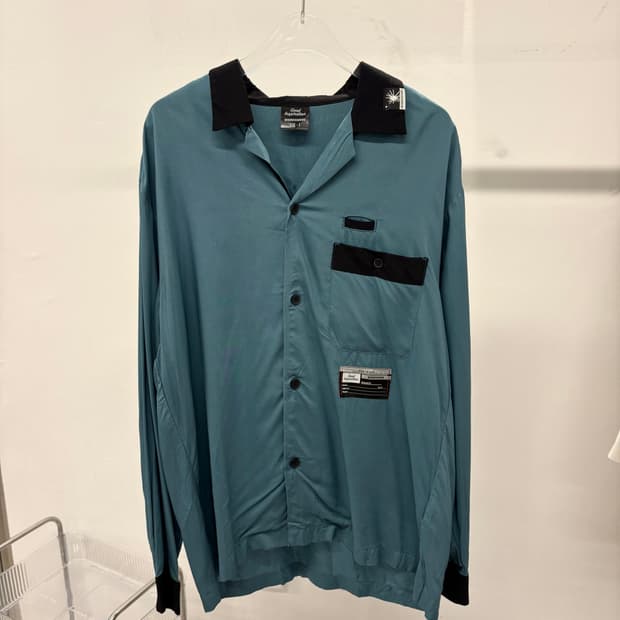 Mihara Yasuhiro x GU blue shirt