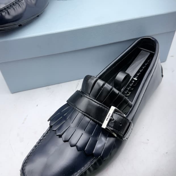 정품)프라다로퍼 260