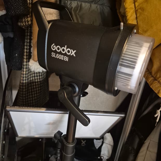 고독스 SL60II Bi + 스탠드 + 소프트박스 + luxpad43 2