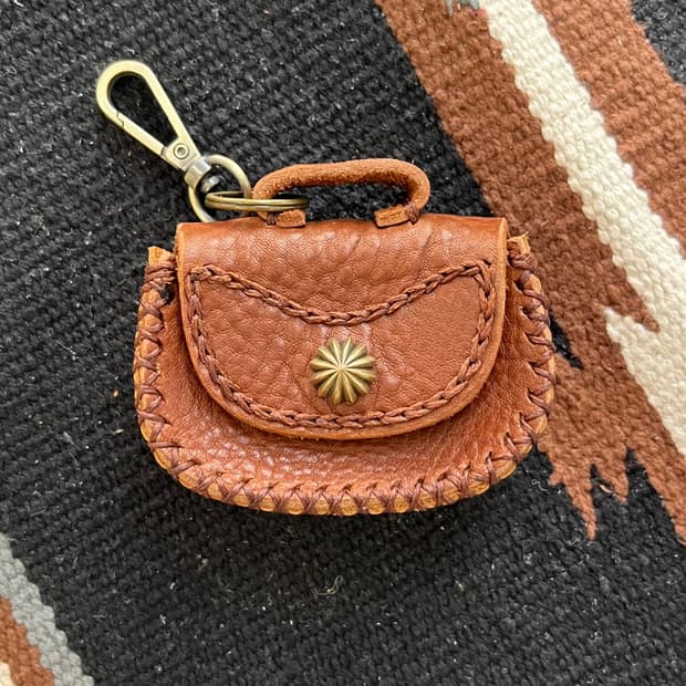 Airpods briefcase ( new color )