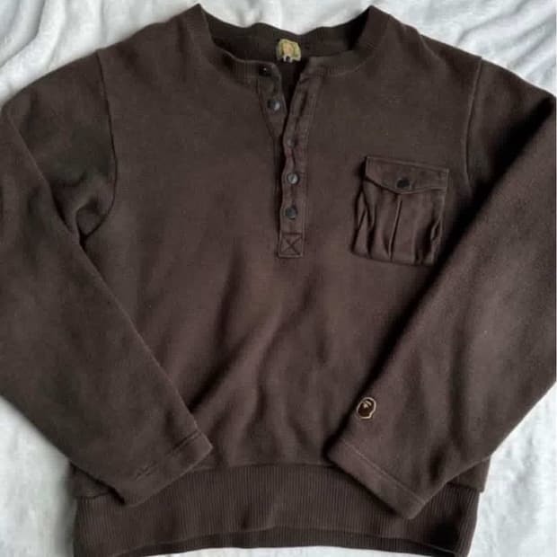 베이프 헨리넥, 스톤아일랜드 맨투맨