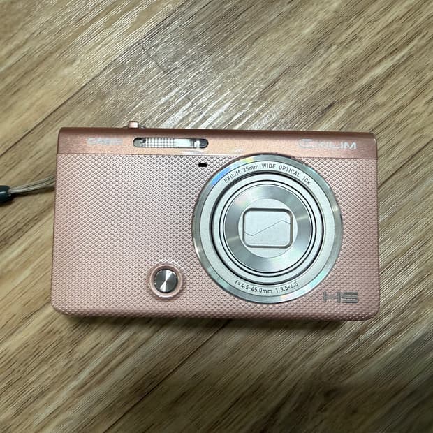 카시오 ZR50 핑크 디카 팔아요