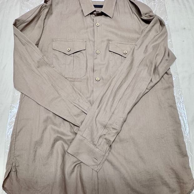 [스키즈 현진님 착용] 생로랑 21ss 밀리터리 애퓰렛 보일 셔츠