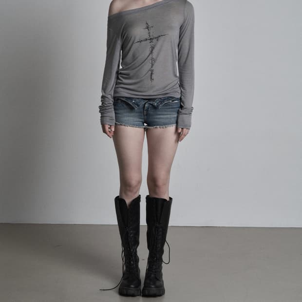 Kanda maritsu one off shoulder gray 긴팔티