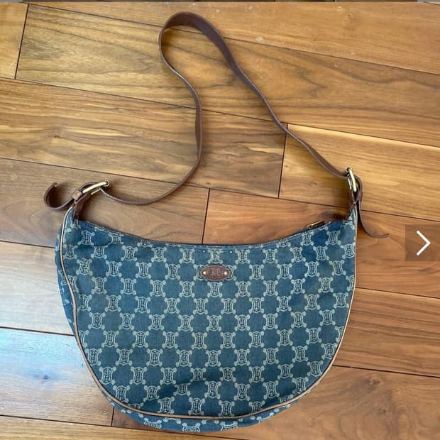 셀린느 트리옹프 숄더백