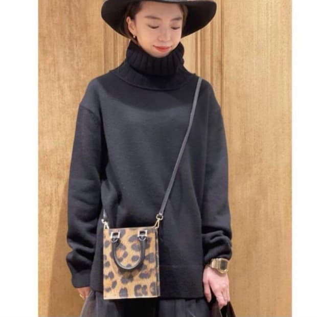 오우렌티 AULENTTI  레오파드 미니백