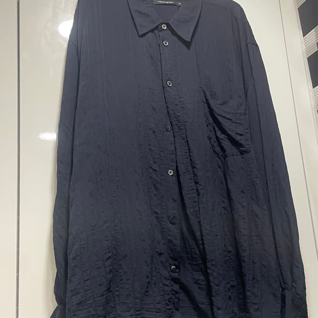 해칭룸 스트라이프 네이비 셔츠 