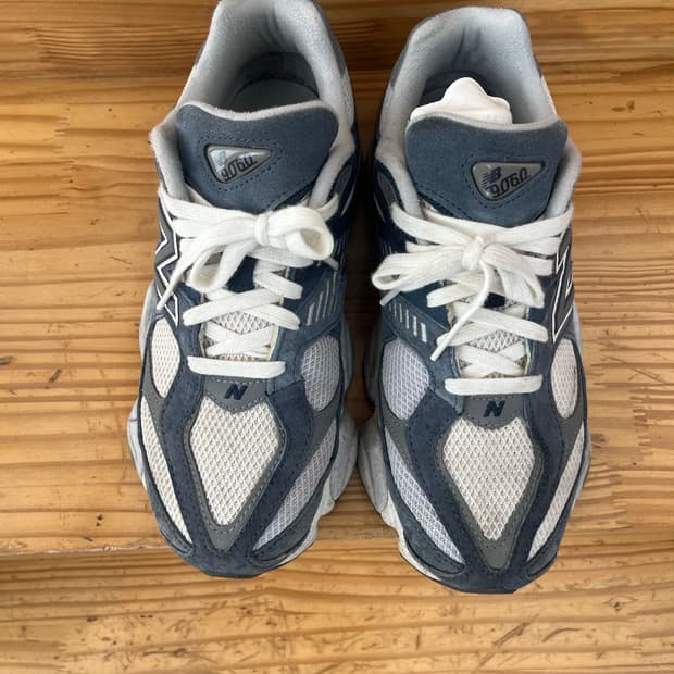뉴발란스 9060 그레이 운동화