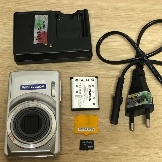올림푸스 뮤 7010 디지털카메라