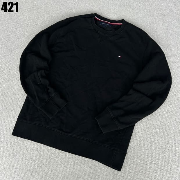 타미힐피거 블랙 맨투맨 