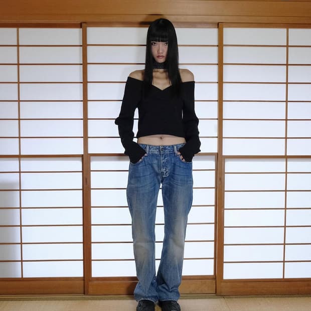 Wsc archive deep V neck knit 001