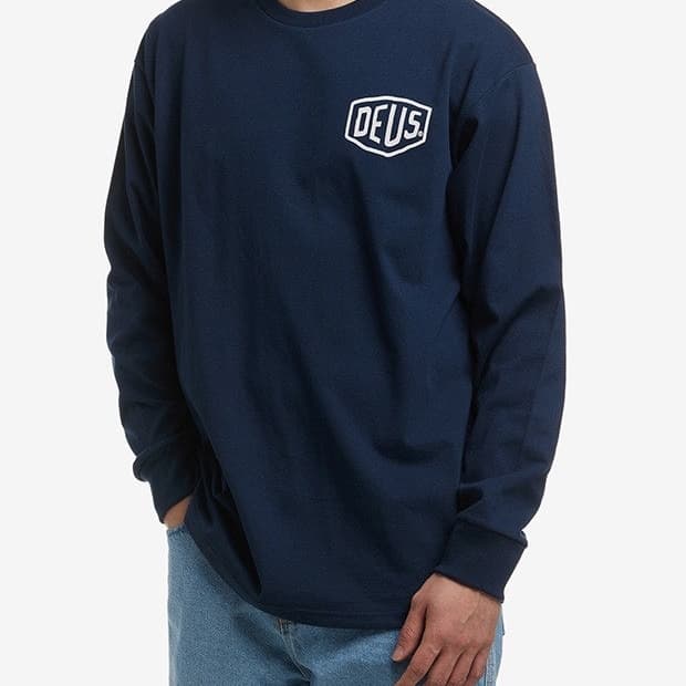 데우스 롱슬리브 네이비