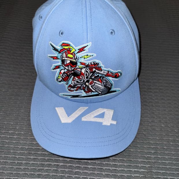 슈프림 듀카티 볼캡