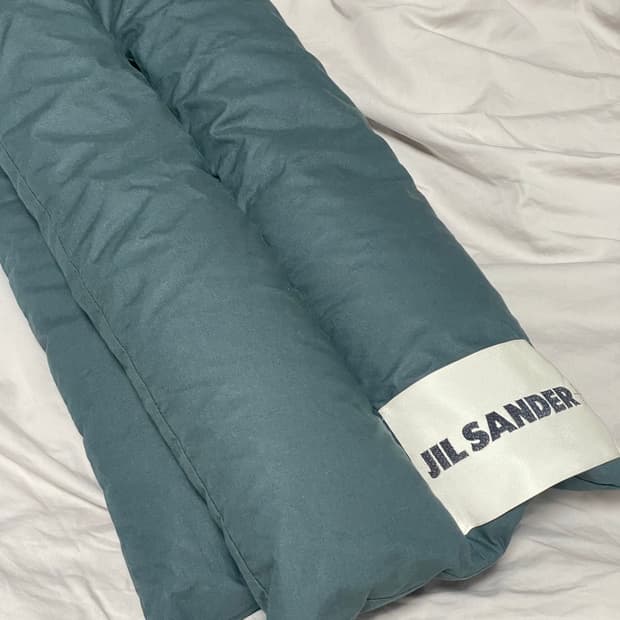 질샌더 패디드 머플러 (오케이몰 구매)