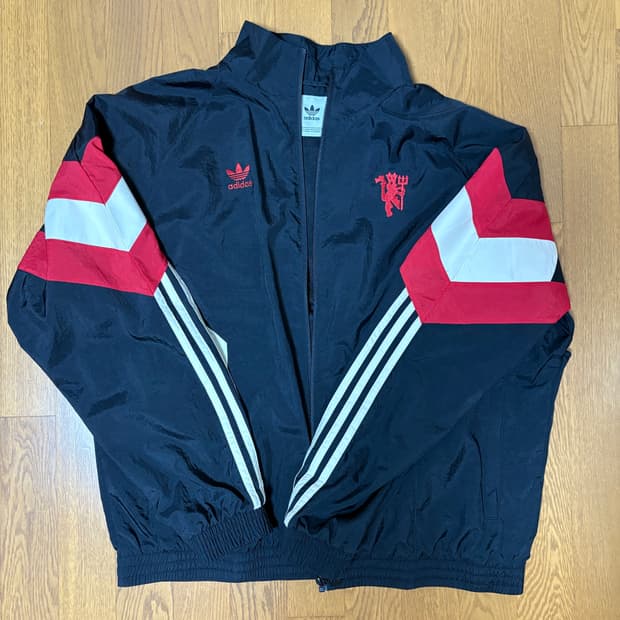 아디다스 맨유 바람막이