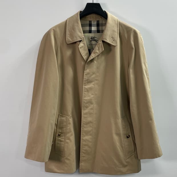 버버리 베이지 싱글 숏 맥코트 (on.501)