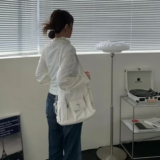 화이트 투웨이백 