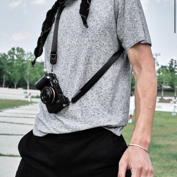 모노프리베 Textured Roll Scarf - Black/Blue