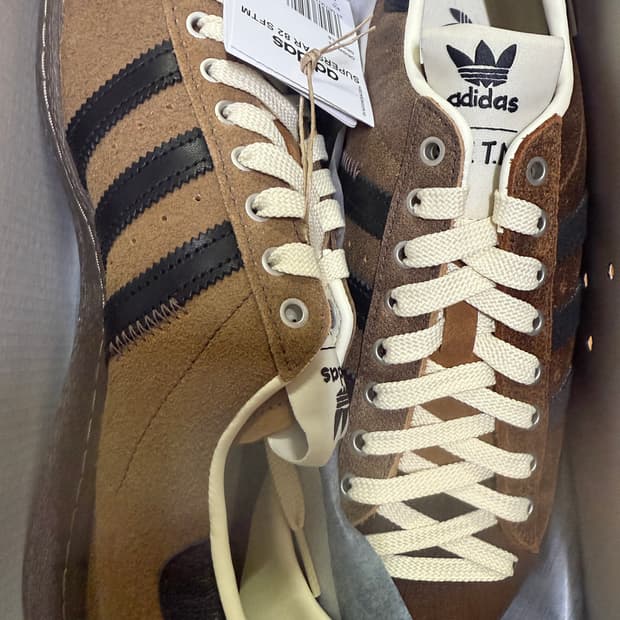 270사이즈 아디다스 송포더뮤트 슈퍼스타82 카키 코어 블랙