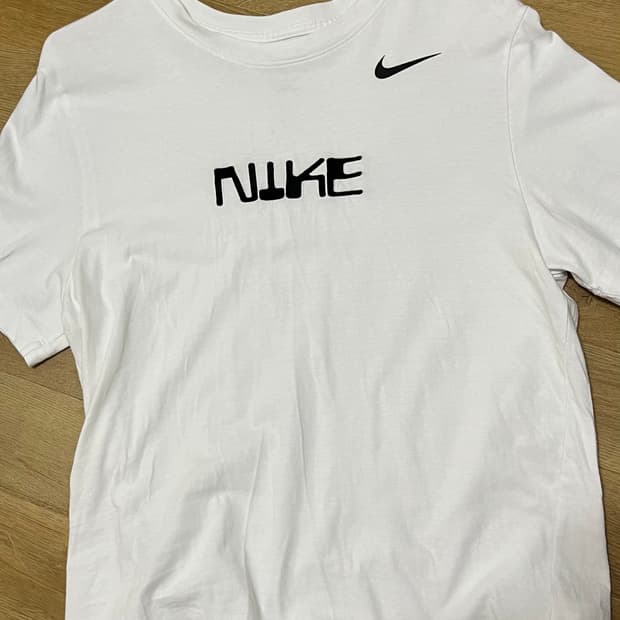 나이키 스우시 반팔 (XL)