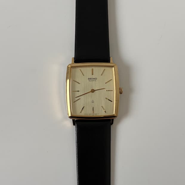 1980s Chariot Gold Square Quartz
