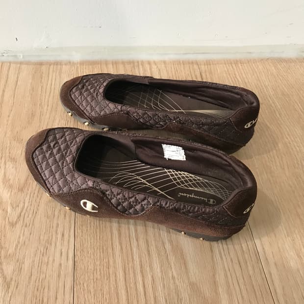Champion slip on 