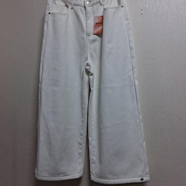 와이드 화이트 데님기모 팬츠 3단밑단 조절 미착용새옷상태 32에서34 