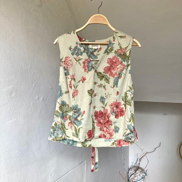 KEITH 리넨 실크 플라워 베스트