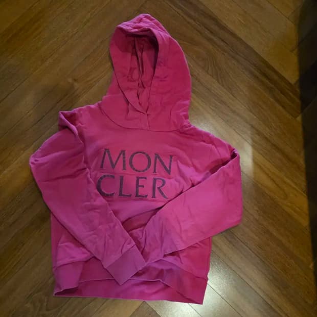 몽클레어 핑크 후드티