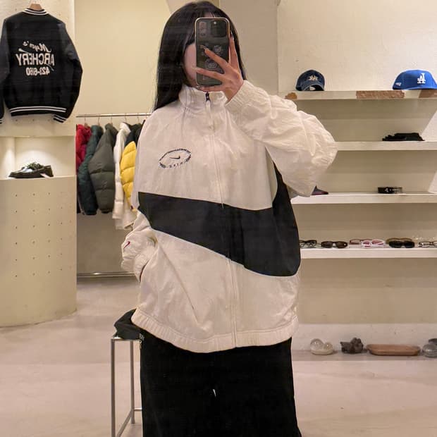 나이키 빅스우시 투톤 나일론 바람막이 U921