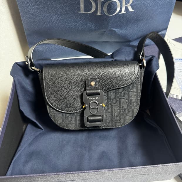 디올 오블리크 미니 새들 플랩 메신저 크로스백