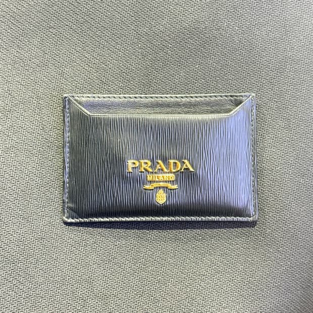 프라다 카드지갑