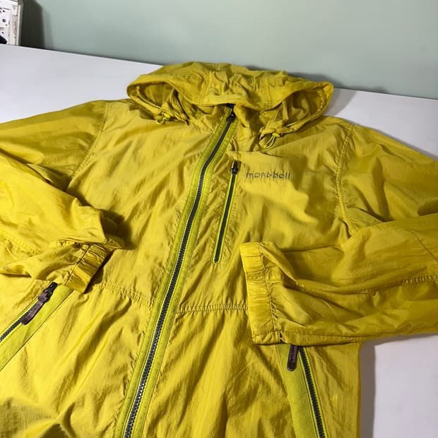 M 몽벨 머스타드 탈부차후드 초경량 바람막이