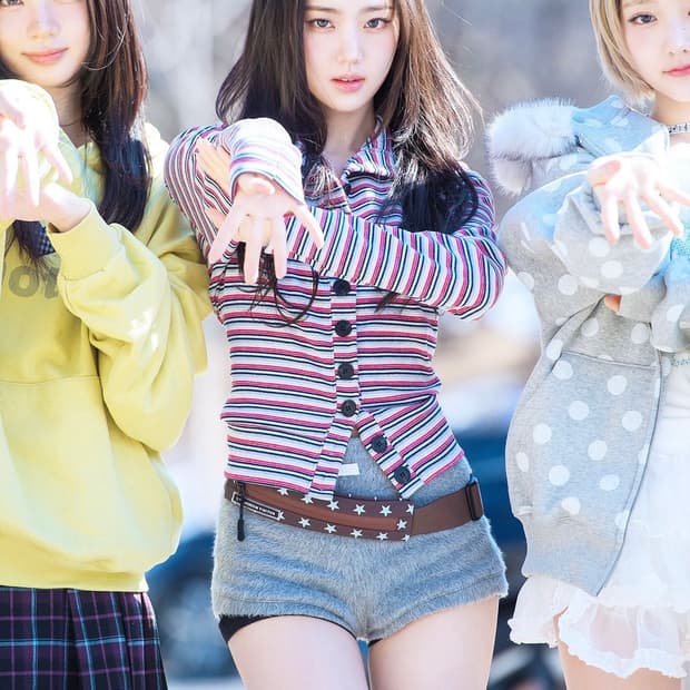 키키 이솔 착용 잇자바이브 가디건 