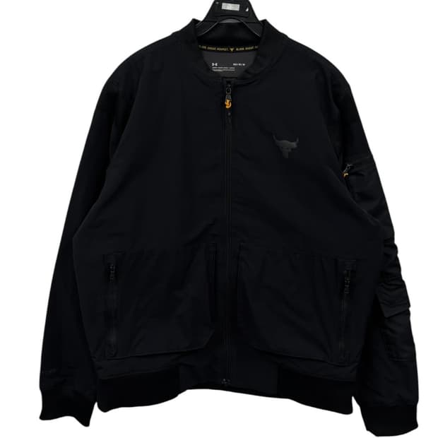 언더아머 봄버자켓