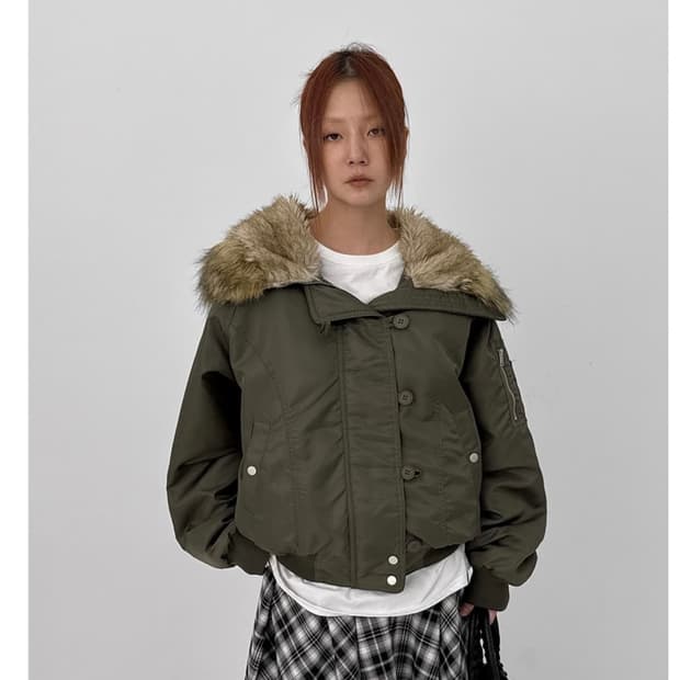 (구해요) 블랙업 누닐 퍼트리밍 후드 점퍼 카키