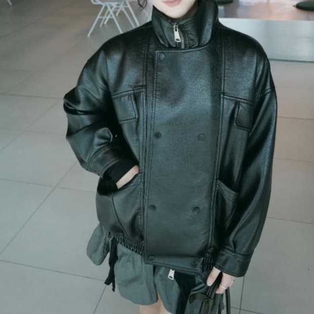 레이디볼륨 나폴레옹 비건 레더 자켓