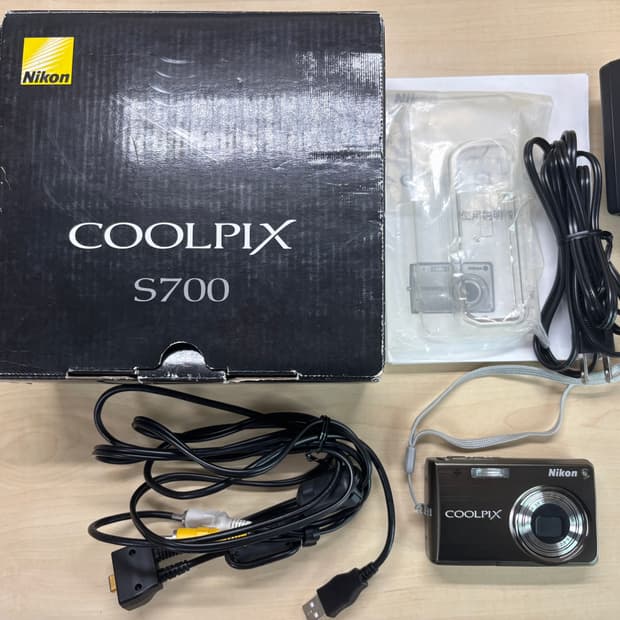 (풀박스) 니콘 쿨픽스 s700 디카