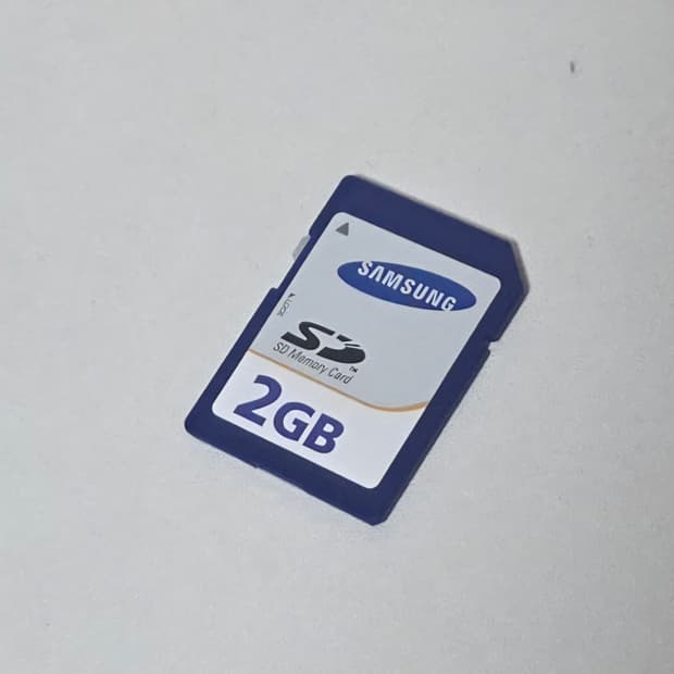 삼성 2GB 1세대 SD카드(빈티지디카사용가능)
