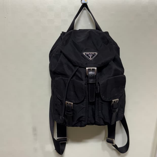 프라다 백팩 스몰