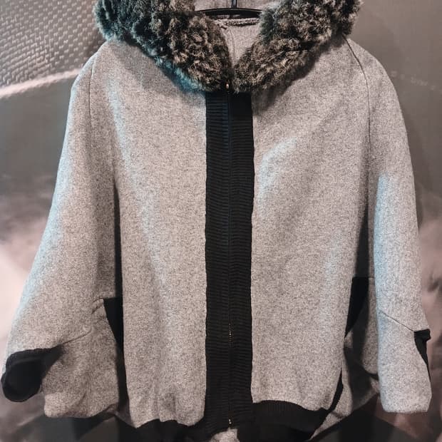 후드 퍼 니트자켓