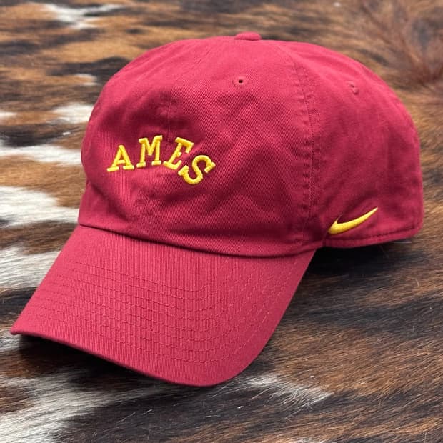 나이키 헤리티지86 드라이핏 빨강 볼캡 ‘Iowa Ames’