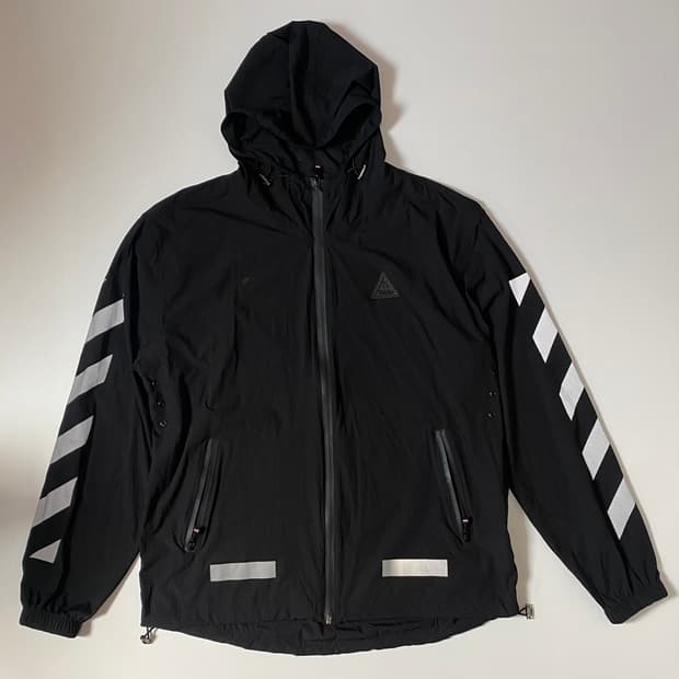 오프화이트 바람막이 XL 블랙
